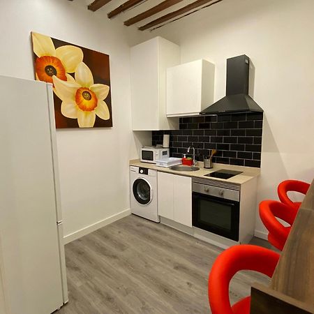 Gran Via Urban Apartments Madrid Exterior photo